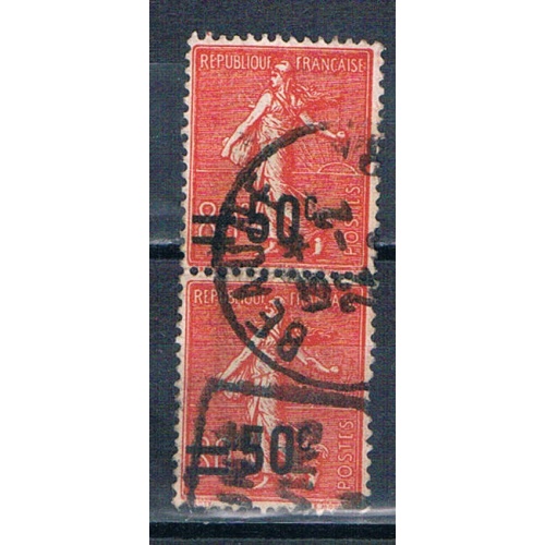 France 232 Used vert pair  Sower op 1926 CV 2.20 (F0203)