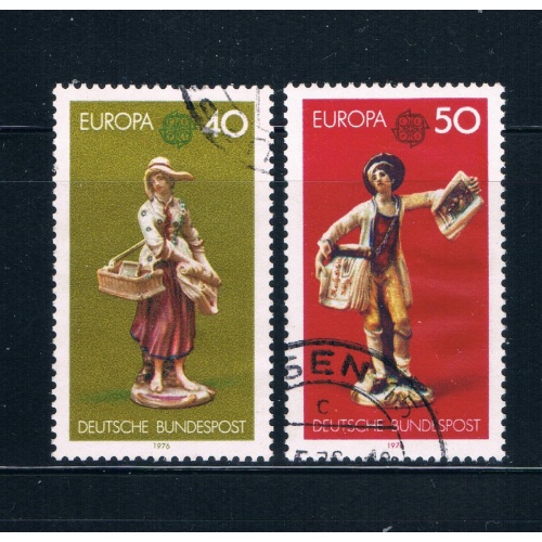 Germany 1211-12 Used set China Figurines (G0147)