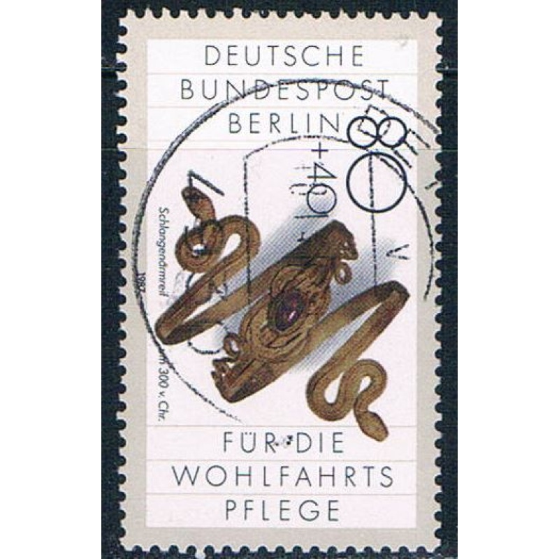 Germany 9NB252 Used Snake Bracelet 1987 CV 1.75 (G0466)