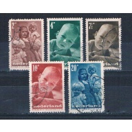 Netherlands B180-84 Used set Children and infant 1947 CV 2.10 (N0696)