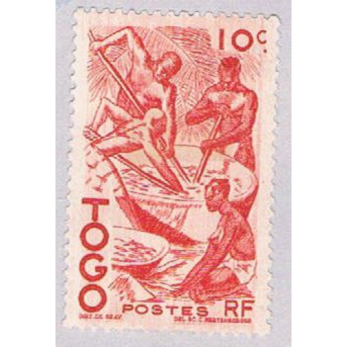 Togo 309 MLH Extracting Palm oil 1947 (BP3177)