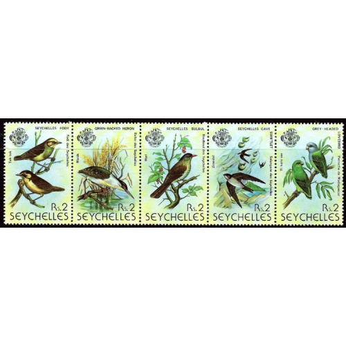 Seychelles 429a MNH 1971 Birds strip been folded (ad1280)