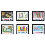 Guernsey 703-08 MNH 2000 Children's Drawings (ak8323)
