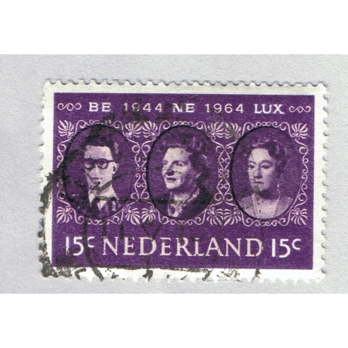 Netherlands  Used 3 portraits purple 15   (BP87616)