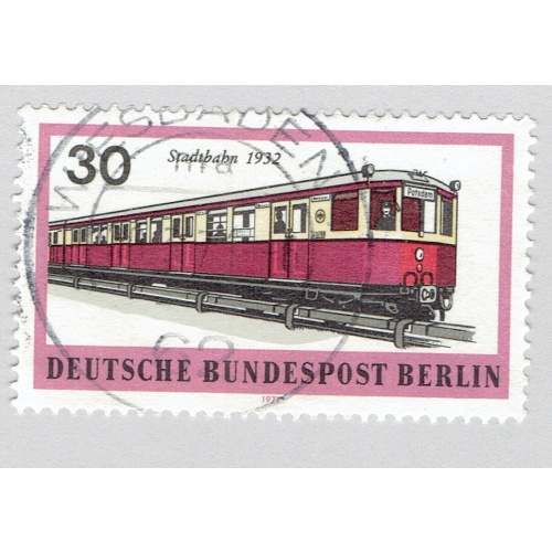 Germany Berlin Train red 30 Used (BP90803)