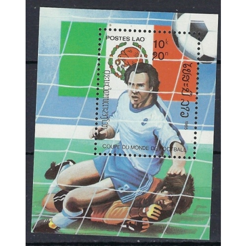 Laos 619 Laos 1985 Soccer souvenir sheet (an8432)