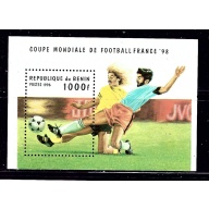 Benin 828 MNH 1996 Soccer S/S    (ap1144)