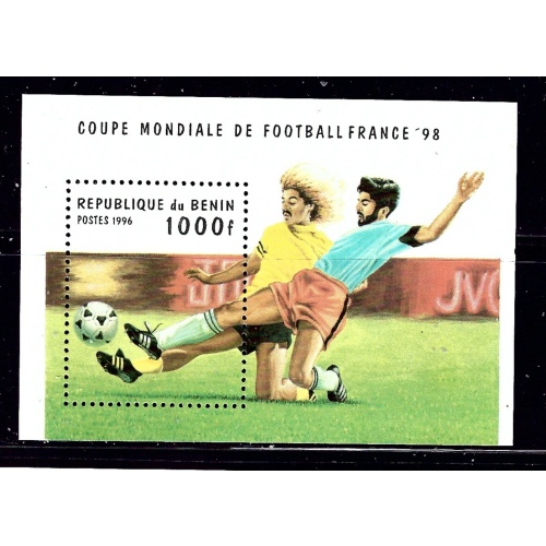 Benin 828 MNH 1996 Soccer S/S    (ap1144)