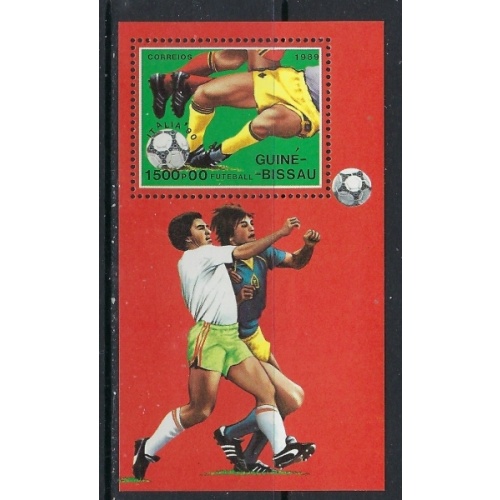 Guinea Bissau 718 MNH 1988 Soccer (ak3175)