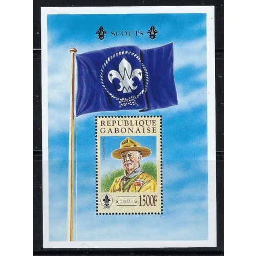 Gabon 825 MNH 1998 Boy Scouts souvenir sheet (fe8190)