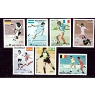 Nicaragua C1143-49 MNH 1986 Soccer    (ap6379)