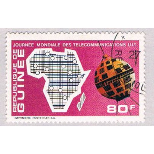 Guinea 607 Used Map and satellite 1 1972 (BP46402)