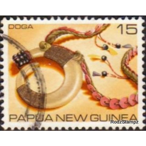 PNG 1979 Sc#500 SG#368 15t Native Jewelry Doga FU