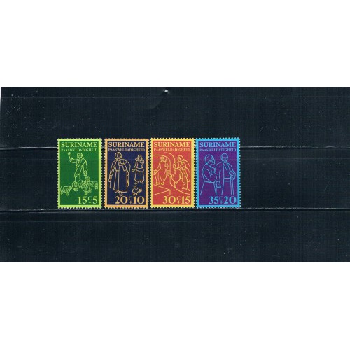 Surinam B216-219 Religious Unused Cat Val 2.25 (S0024)+