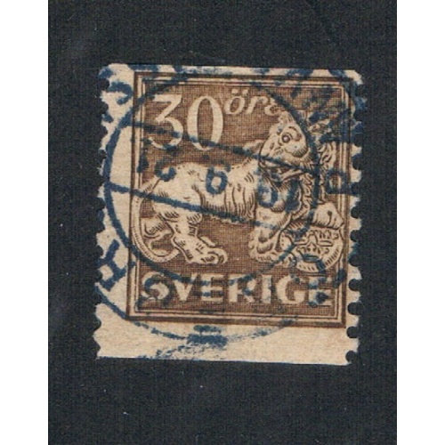 Sweden 121 Used Heraldic Lion (S0356)